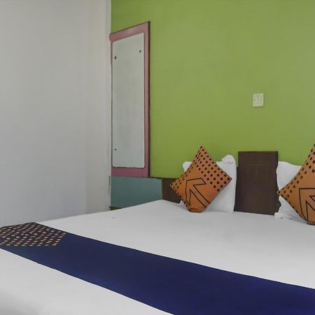 Hotel O Peacock Lodging Kharakvasla Eksteriør billede