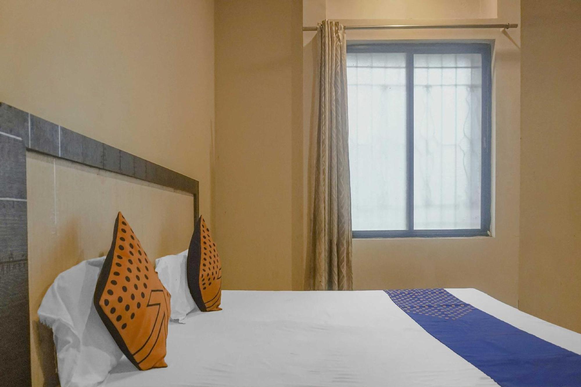 Hotel O Peacock Lodging Kharakvasla Eksteriør billede