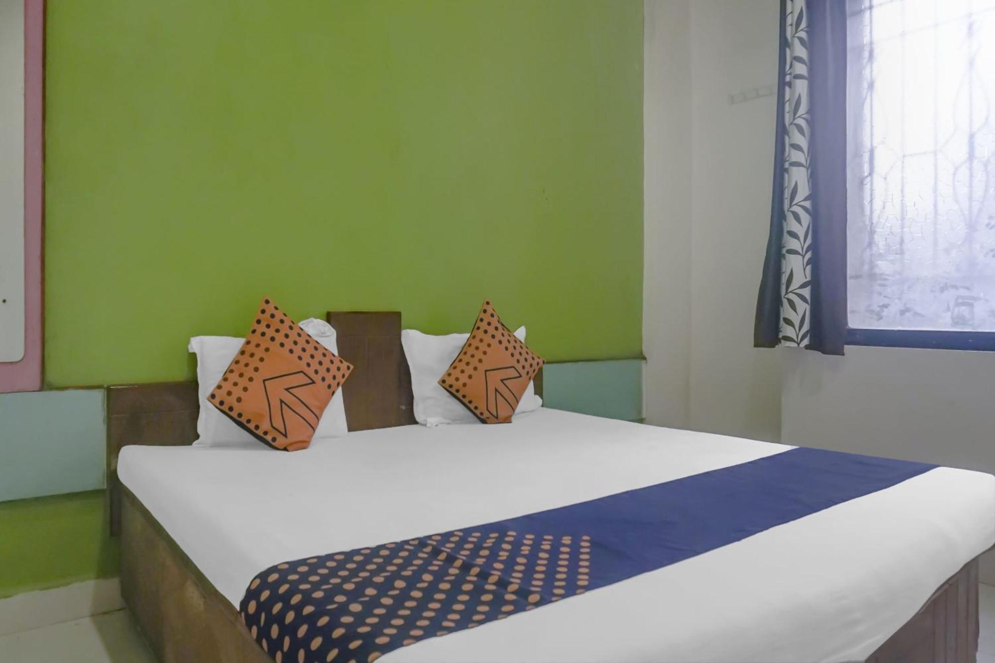 Hotel O Peacock Lodging Kharakvasla Eksteriør billede
